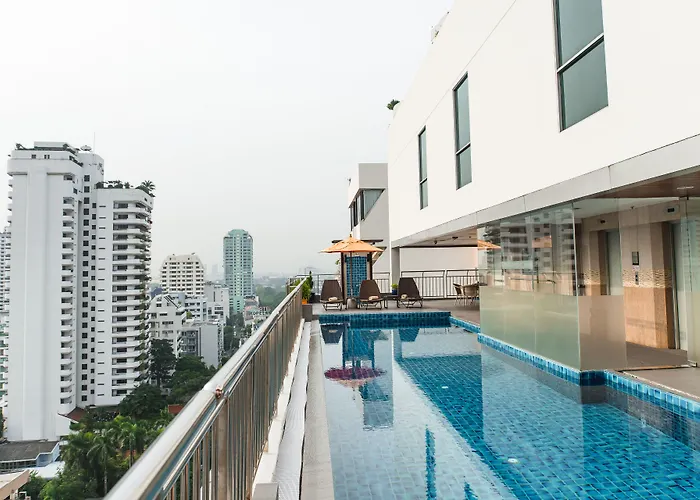 Adelphi 4* Bangkok