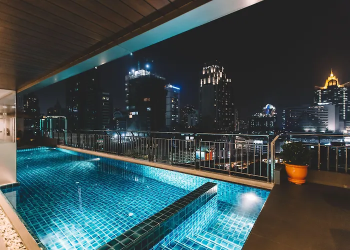 Adelphi 4*