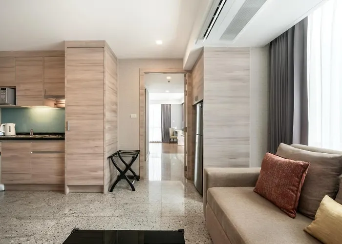 Hotel Adelphi Bangkok