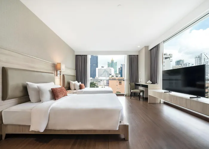 Adelphi 4*